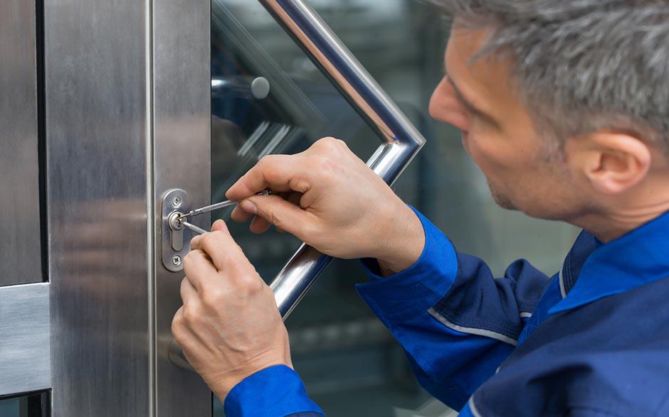 changer serrure porte Catenoy