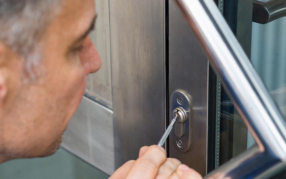 changer serrure porte Catenoy